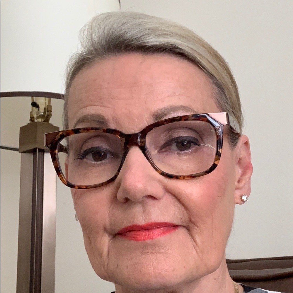 Meet your Posher, Bev